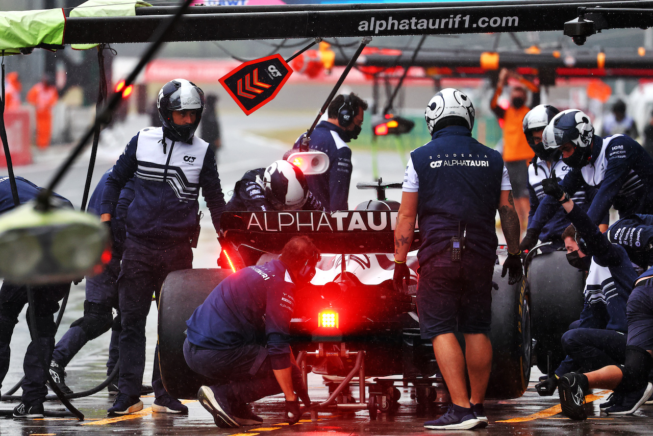 GP GIAPPONE, Pierre Gasly (FRA) AlphaTauri AT03.
07.10.2022. Formula 1 World Championship, Rd 18, Japanese Grand Prix, Suzuka, Japan, Practice Day.
 - www.xpbimages.com, EMail: requests@xpbimages.com © Copyright: Coates / XPB Images
