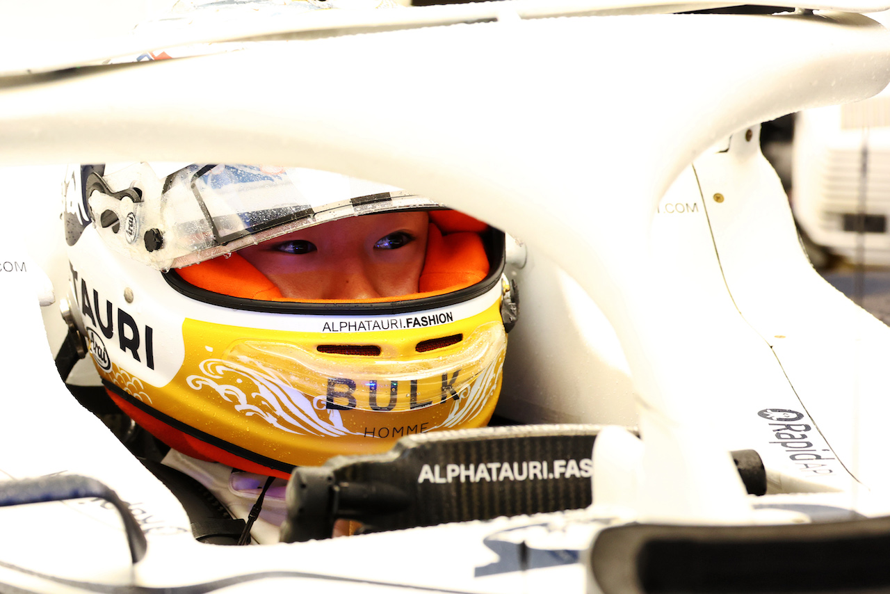 GP GIAPPONE, Yuki Tsunoda (JPN) AlphaTauri AT03.
07.10.2022. Formula 1 World Championship, Rd 18, Japanese Grand Prix, Suzuka, Japan, Practice Day.
 - www.xpbimages.com, EMail: requests@xpbimages.com © Copyright: Coates / XPB Images
