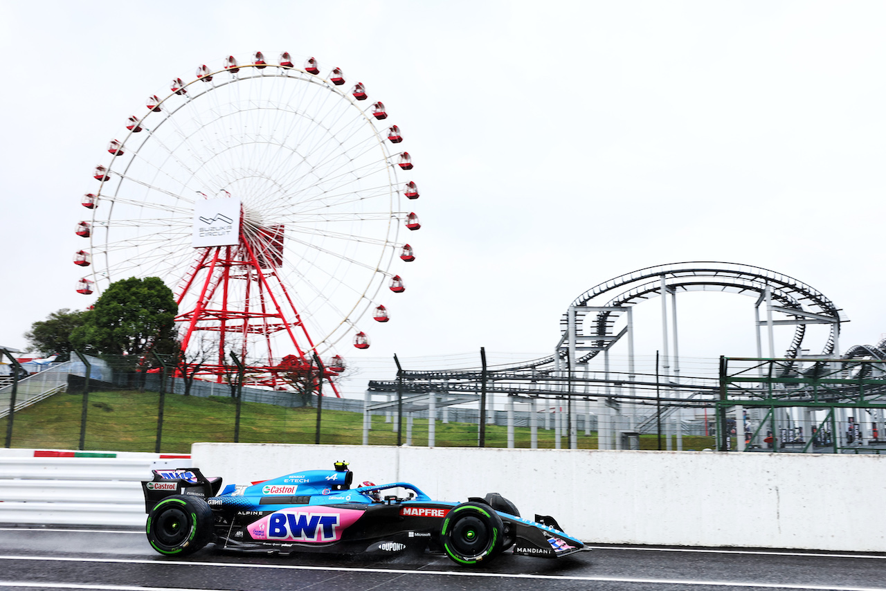 GP GIAPPONE, Esteban Ocon (FRA) Alpine F1 Team A522.
07.10.2022. Formula 1 World Championship, Rd 18, Japanese Grand Prix, Suzuka, Japan, Practice Day.
- www.xpbimages.com, EMail: requests@xpbimages.com © Copyright: Batchelor / XPB Images
