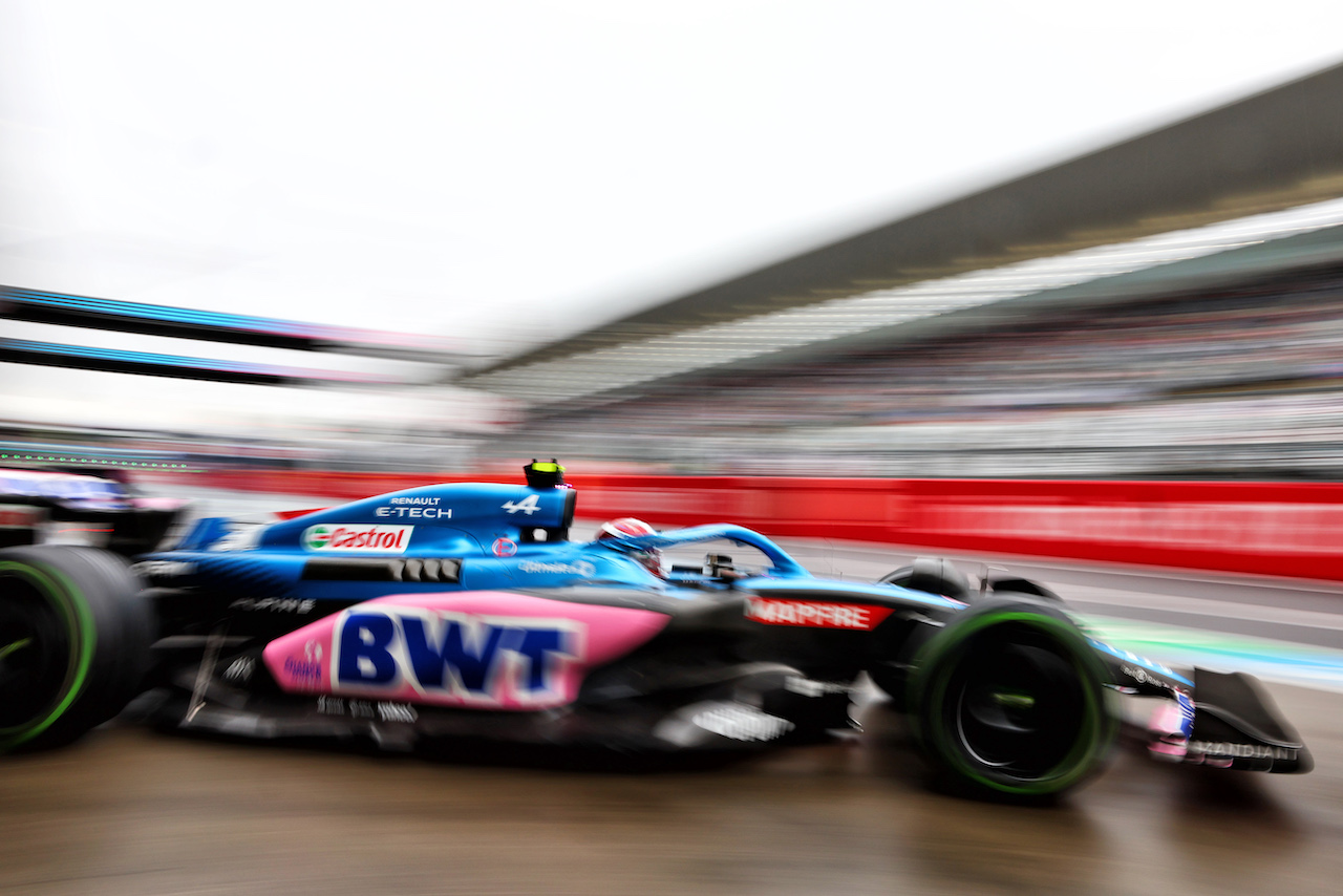 GP GIAPPONE, Esteban Ocon (FRA) Alpine F1 Team A522 leaves the pits.
07.10.2022. Formula 1 World Championship, Rd 18, Japanese Grand Prix, Suzuka, Japan, Practice Day.
- www.xpbimages.com, EMail: requests@xpbimages.com © Copyright: Batchelor / XPB Images