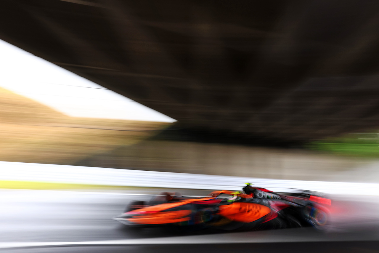 GP GIAPPONE, Lando Norris (GBR) McLaren MCL36.
07.10.2022. Formula 1 World Championship, Rd 18, Japanese Grand Prix, Suzuka, Japan, Practice Day.
 - www.xpbimages.com, EMail: requests@xpbimages.com © Copyright: Coates / XPB Images