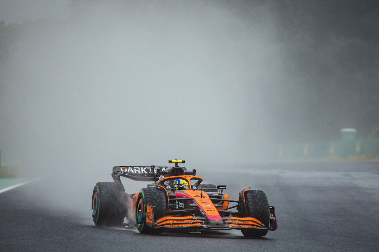 GP GIAPPONE, Lando Norris (GBR) McLaren MCL36.
07.10.2022. Formula 1 World Championship, Rd 18, Japanese Grand Prix, Suzuka, Japan, Practice Day.
- www.xpbimages.com, EMail: requests@xpbimages.com © Copyright: Bearne / XPB Images