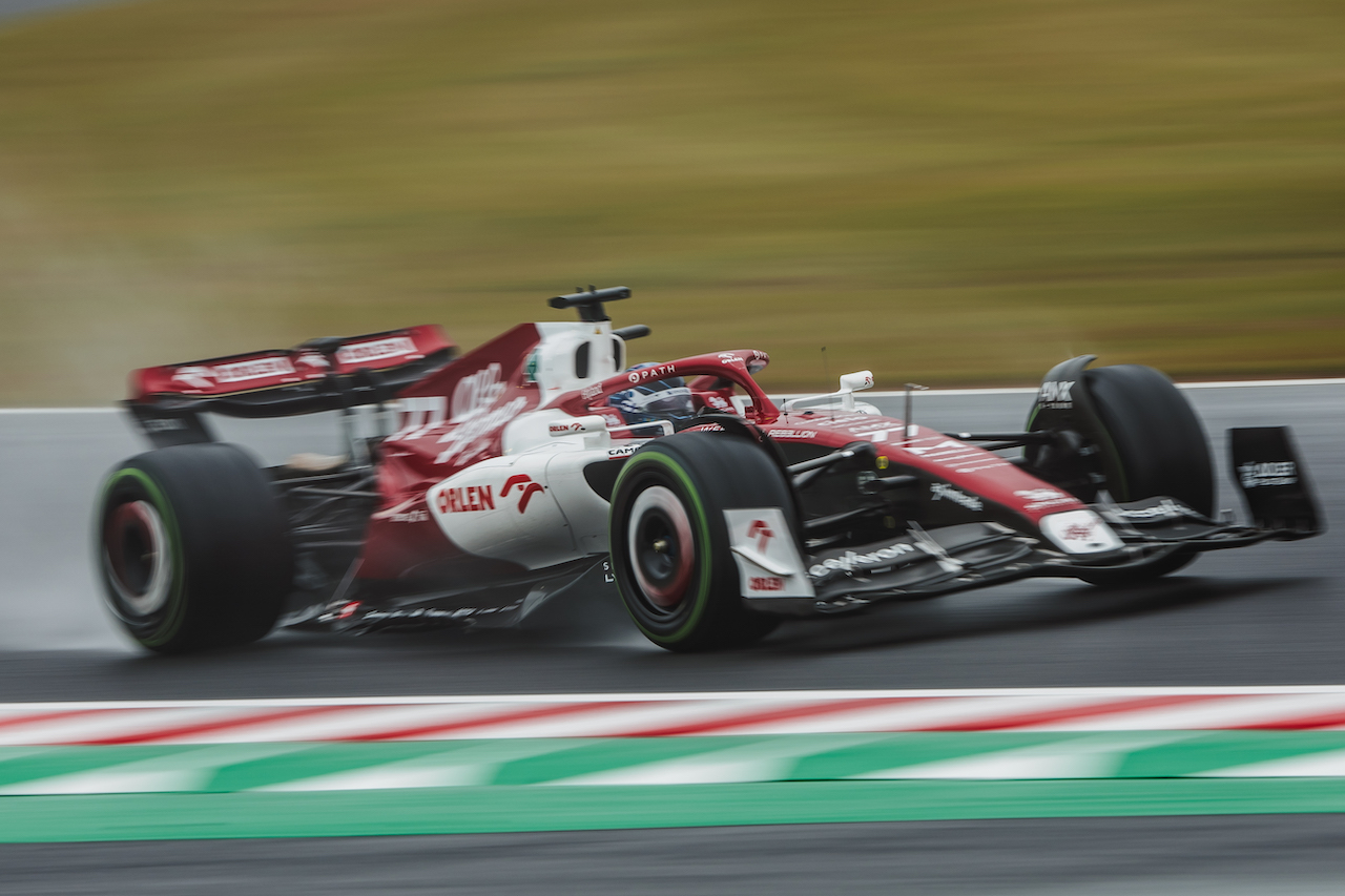 GP GIAPPONE, Valtteri Bottas (FIN) Alfa Romeo F1 Team C42.
07.10.2022. Formula 1 World Championship, Rd 18, Japanese Grand Prix, Suzuka, Japan, Practice Day.
- www.xpbimages.com, EMail: requests@xpbimages.com © Copyright: Bearne / XPB Images