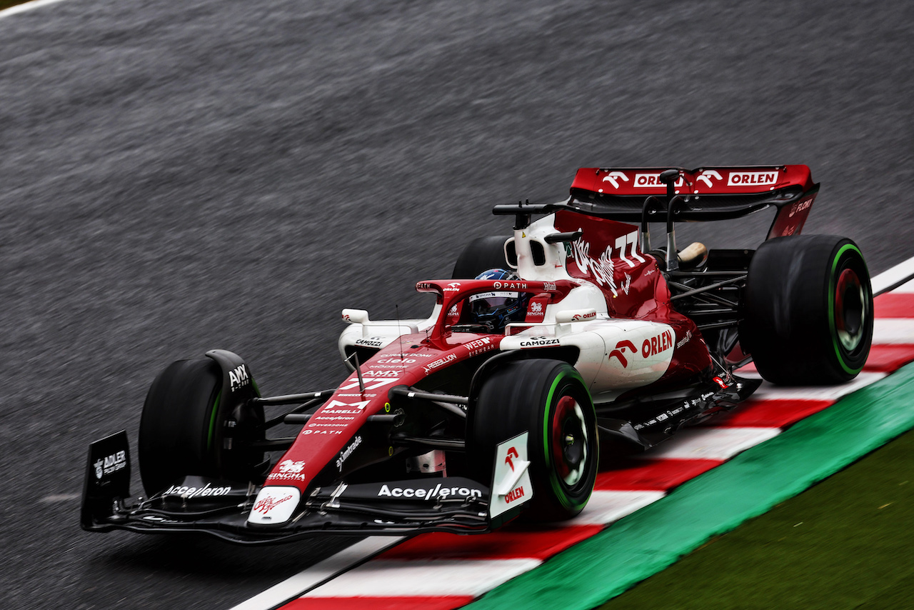 GP GIAPPONE, Valtteri Bottas (FIN) Alfa Romeo F1 Team C42.
07.10.2022. Formula 1 World Championship, Rd 18, Japanese Grand Prix, Suzuka, Japan, Practice Day.
 - www.xpbimages.com, EMail: requests@xpbimages.com © Copyright: Coates / XPB Images
