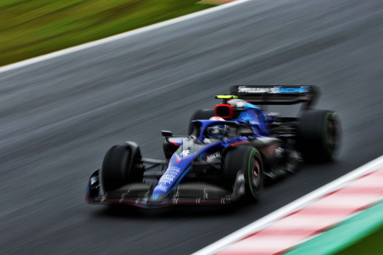 GP GIAPPONE, Nicholas Latifi (CDN) Williams Racing FW44.
07.10.2022. Formula 1 World Championship, Rd 18, Japanese Grand Prix, Suzuka, Japan, Practice Day.
 - www.xpbimages.com, EMail: requests@xpbimages.com © Copyright: Coates / XPB Images