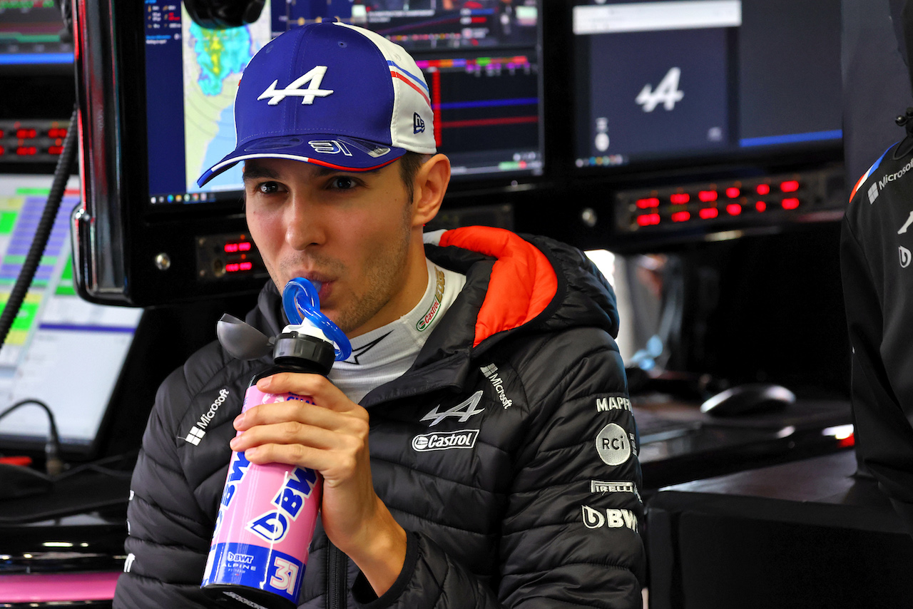 GP GIAPPONE, Esteban Ocon (FRA) Alpine F1 Team.
07.10.2022. Formula 1 World Championship, Rd 18, Japanese Grand Prix, Suzuka, Japan, Practice Day.
- www.xpbimages.com, EMail: requests@xpbimages.com © Copyright: Batchelor / XPB Images