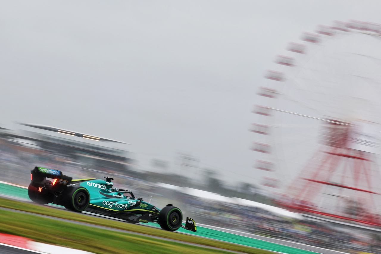 GP GIAPPONE, Lance Stroll (CDN) Aston Martin F1 Team AMR22.
07.10.2022. Formula 1 World Championship, Rd 18, Japanese Grand Prix, Suzuka, Japan, Practice Day.
- www.xpbimages.com, EMail: requests@xpbimages.com © Copyright: Bearne / XPB Images