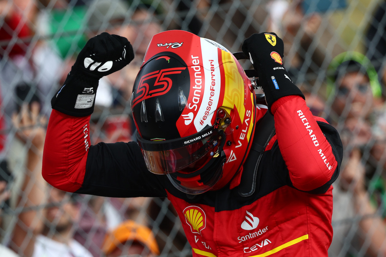 GP GRAN BRETAGNA, 1st place Carlos Sainz Jr (ESP) Ferrari F1-75.
03.07.2022. Formula 1 World Championship, Rd 10, British Grand Prix, Silverstone, England, Gara Day.
- www.xpbimages.com, EMail: requests@xpbimages.com © Copyright: Batchelor / XPB Images