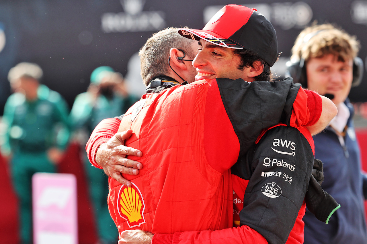 GP GRAN BRETAGNA, Gara winner Carlos Sainz Jr (ESP) Ferrari celebrates in parc ferme.
03.07.2022. Formula 1 World Championship, Rd 10, British Grand Prix, Silverstone, England, Gara Day.
- www.xpbimages.com, EMail: requests@xpbimages.com © Copyright: Davenport / XPB Images