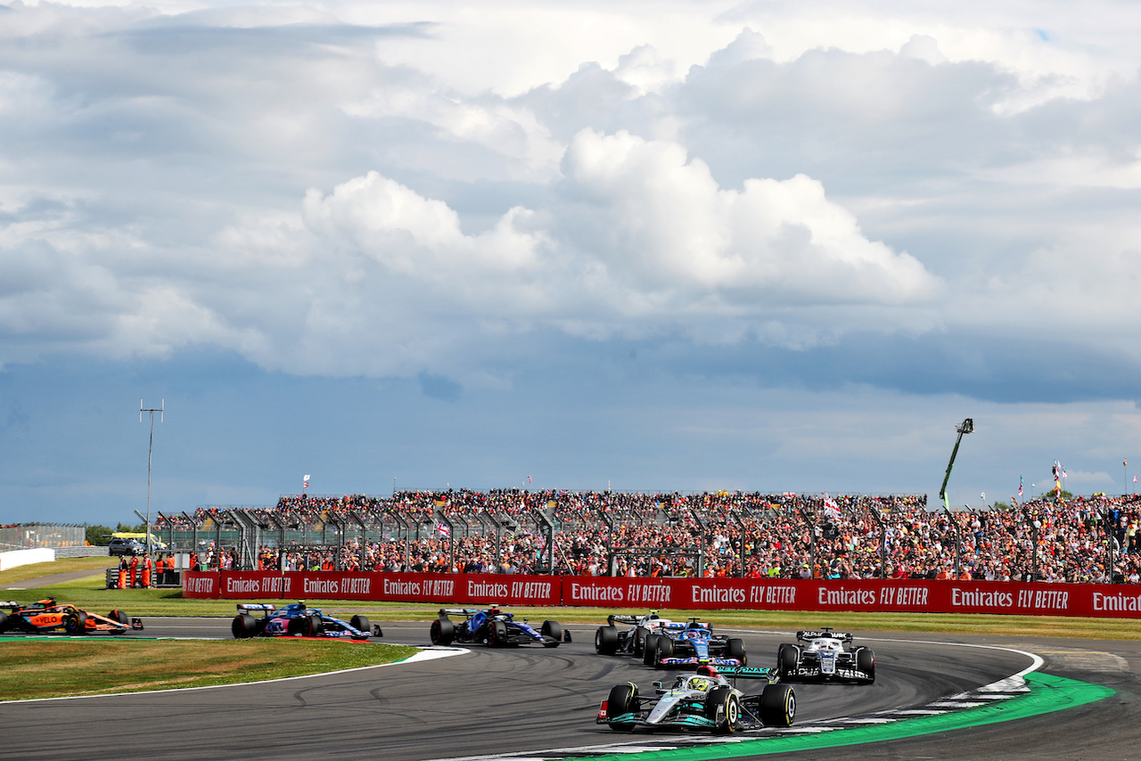 GP GRAN BRETAGNA, Lewis Hamilton (GBR) Mercedes AMG F1 W13.
03.07.2022. Formula 1 World Championship, Rd 10, British Grand Prix, Silverstone, England, Gara Day.
 - www.xpbimages.com, EMail: requests@xpbimages.com © Copyright: Coates / XPB Images