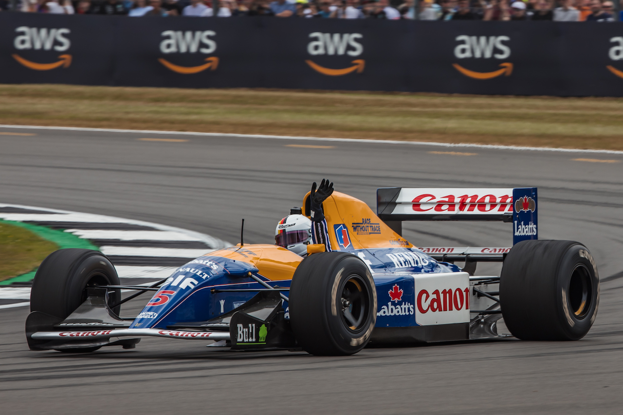 GP GRAN BRETAGNA, Sebastian Vettel (GER) Aston Martin F1 Team runs his Williams FW14B driven in 1992 by Nigel Mansell (GBR).
03.07.2022. Formula 1 World Championship, Rd 10, British Grand Prix, Silverstone, England, Gara Day.
- www.xpbimages.com, EMail: requests@xpbimages.com © Copyright: Bearne / XPB Images