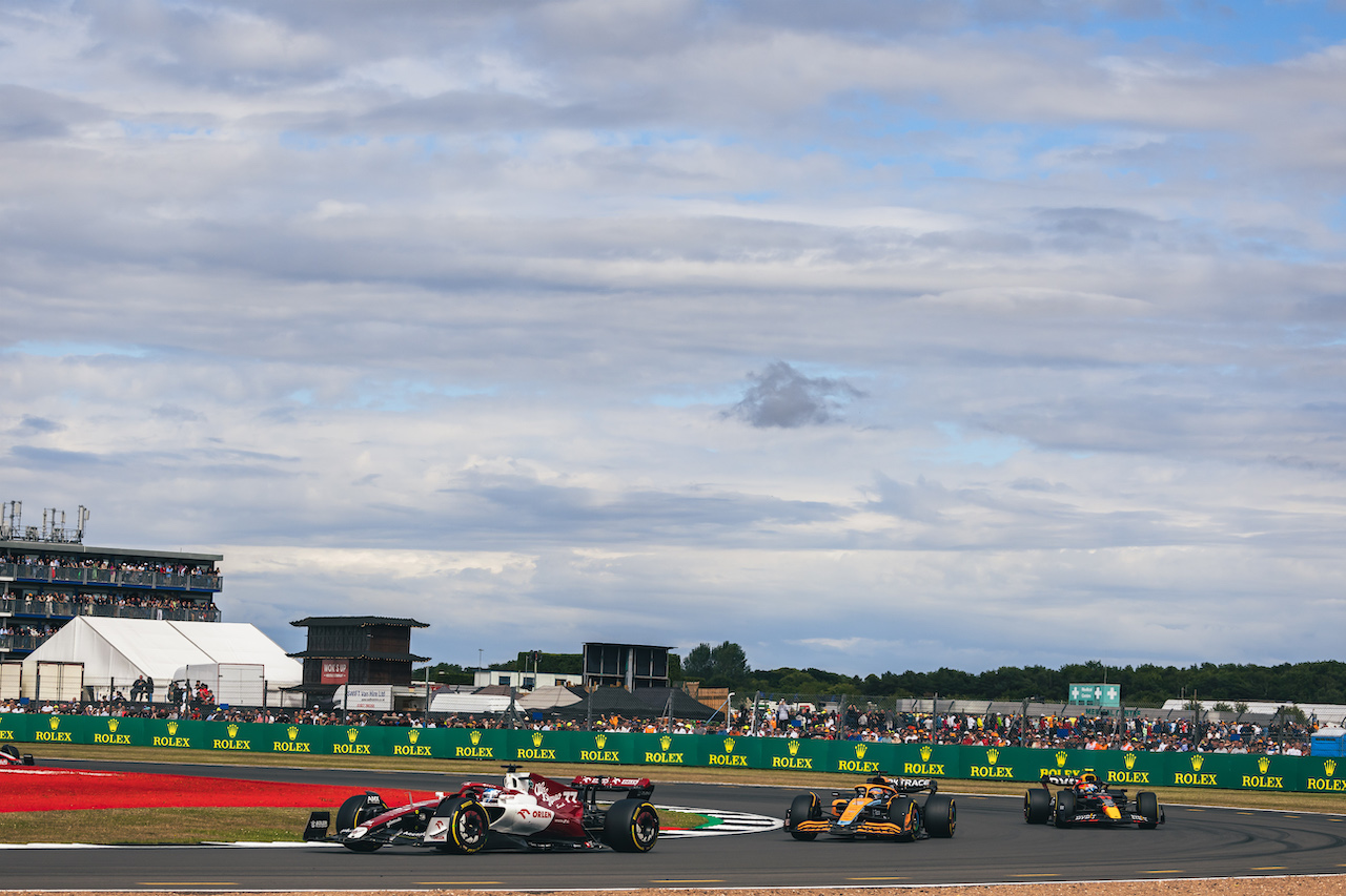 GP GRAN BRETAGNA, Valtteri Bottas (FIN) Alfa Romeo F1 Team C42.
03.07.2022. Formula 1 World Championship, Rd 10, British Grand Prix, Silverstone, England, Gara Day.
- www.xpbimages.com, EMail: requests@xpbimages.com © Copyright: Bearne / XPB Images
