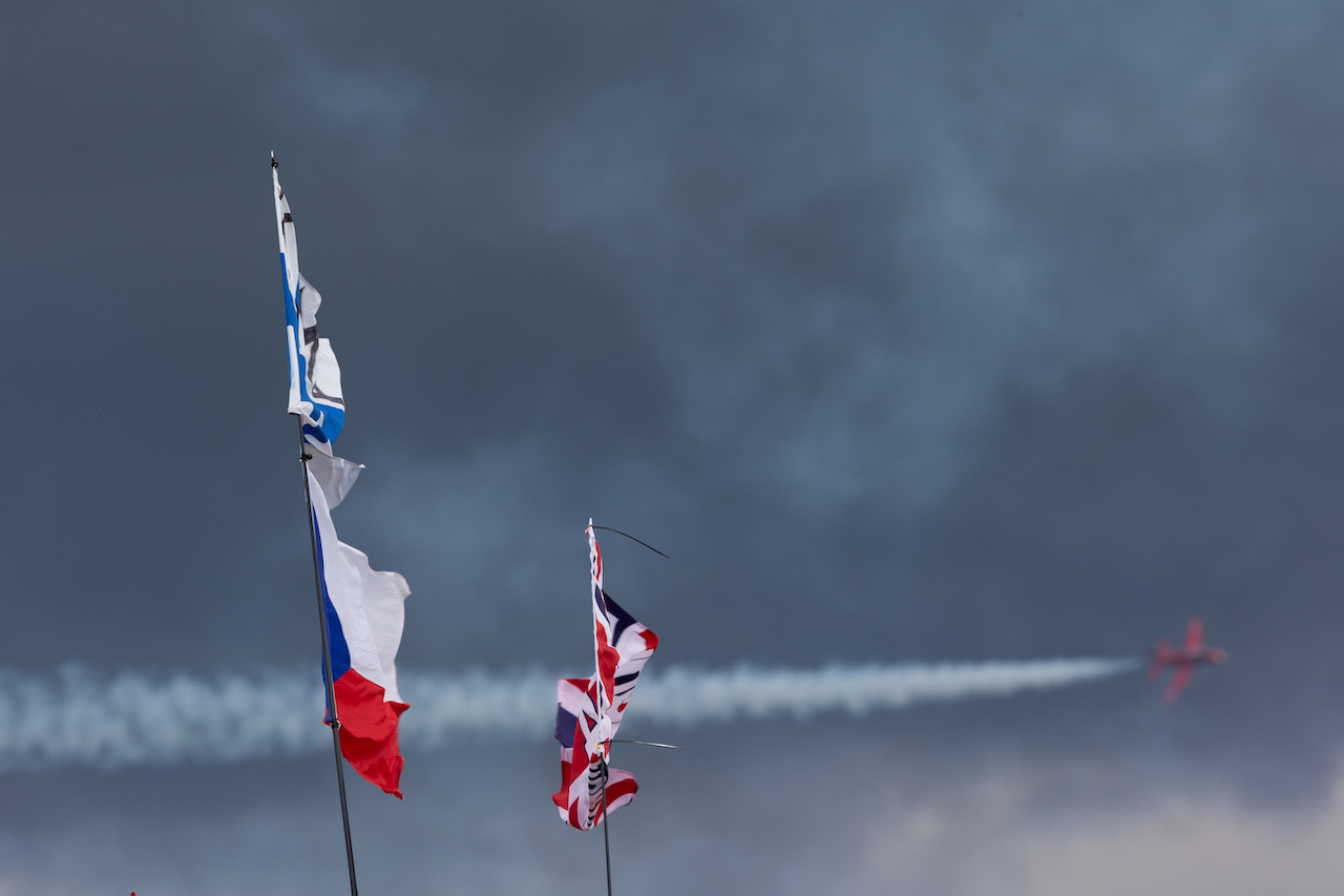 GP GRAN BRETAGNA, Circuit Atmosfera - flags e Red Arrows.
03.07.2022. Formula 1 World Championship, Rd 10, British Grand Prix, Silverstone, England, Gara Day.
- www.xpbimages.com, EMail: requests@xpbimages.com © Copyright: Rew / XPB Images