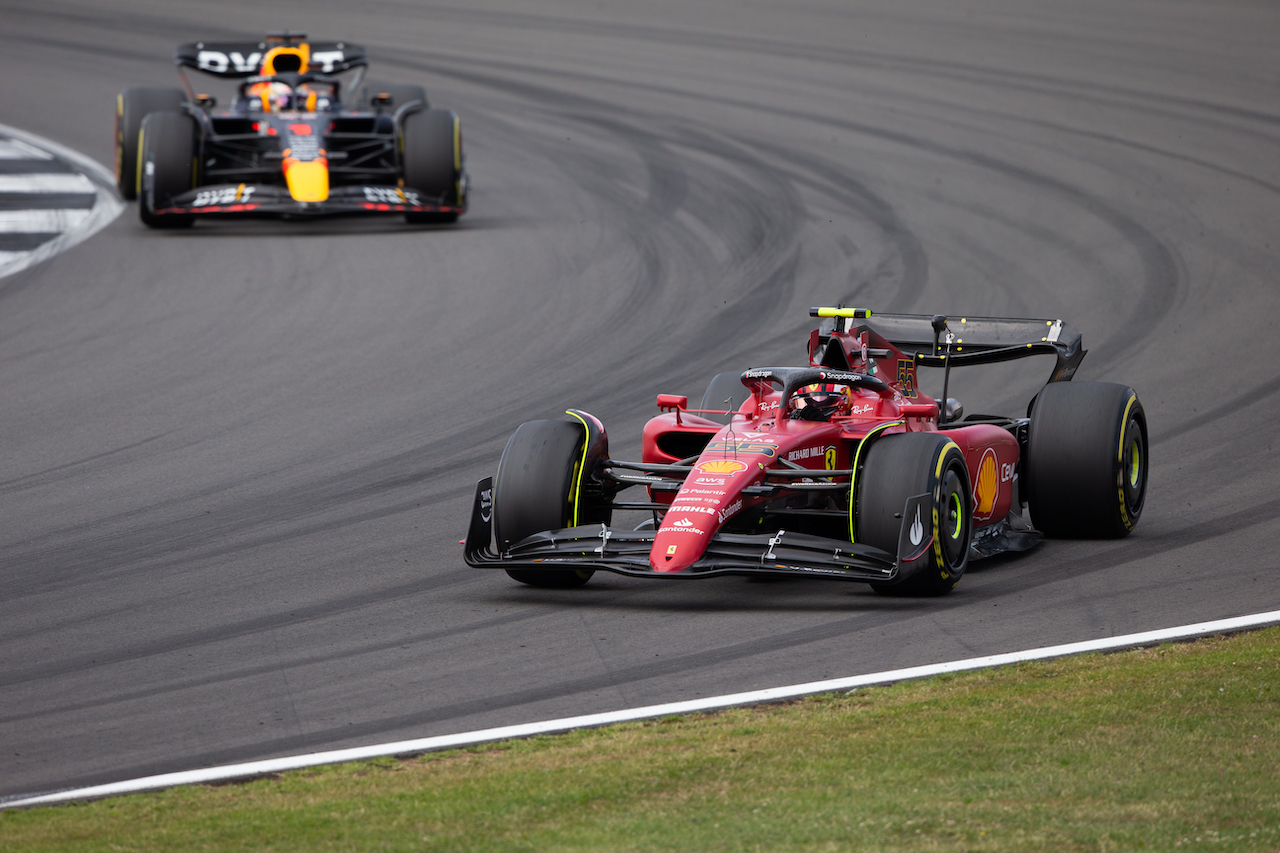 GP GRAN BRETAGNA, Carlos Sainz Jr (ESP) Ferrari F1-75.
03.07.2022. Formula 1 World Championship, Rd 10, British Grand Prix, Silverstone, England, Gara Day.
- www.xpbimages.com, EMail: requests@xpbimages.com © Copyright: Rew / XPB Images