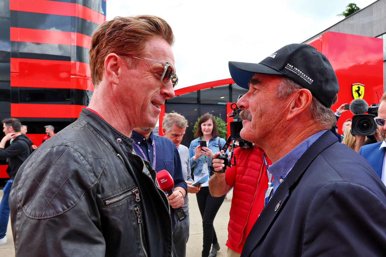 GP GRAN BRETAGNA, (L to R): Damian Lewis (GBR) Actor with Nigel Mansell (GBR).
03.07.2022. Formula 1 World Championship, Rd 10, British Grand Prix, Silverstone, England, Gara Day.
- www.xpbimages.com, EMail: requests@xpbimages.com © Copyright: Batchelor / XPB Images