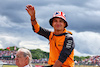 GP GRAN BRETAGNA, Lando Norris (GBR) McLaren on the drivers parade.
03.07.2022. Formula 1 World Championship, Rd 10, British Grand Prix, Silverstone, England, Gara Day.
- www.xpbimages.com, EMail: requests@xpbimages.com © Copyright: Batchelor / XPB Images