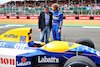 GP GRAN BRETAGNA, Sebastian Vettel (GER) Aston Martin F1 Team (Right) with Nigel Mansell (GBR) after he ran his Williams FW14B.
03.07.2022. Formula 1 World Championship, Rd 10, British Grand Prix, Silverstone, England, Gara Day.
- www.xpbimages.com, EMail: requests@xpbimages.com © Copyright: Batchelor / XPB Images
