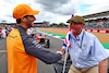GP GRAN BRETAGNA, (L to R): Daniel Ricciardo (AUS) McLaren on the drivers parade.
03.07.2022. Formula 1 World Championship, Rd 10, British Grand Prix, Silverstone, England, Gara Day.
- www.xpbimages.com, EMail: requests@xpbimages.com © Copyright: Batchelor / XPB Images
