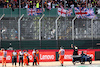 GP GRAN BRETAGNA, Lewis Hamilton (GBR) Mercedes AMG F1 on the drivers parade.
03.07.2022. Formula 1 World Championship, Rd 10, British Grand Prix, Silverstone, England, Gara Day.
 - www.xpbimages.com, EMail: requests@xpbimages.com © Copyright: Coates / XPB Images