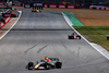 GP GRAN BRETAGNA, Max Verstappen (NLD) Red Bull Racing RB18.
03.07.2022. Formula 1 World Championship, Rd 10, British Grand Prix, Silverstone, England, Gara Day.
- www.xpbimages.com, EMail: requests@xpbimages.com © Copyright: Batchelor / XPB Images