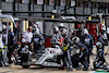 GP GRAN BRETAGNA, Pierre Gasly (FRA) AlphaTauri AT03 makes a pit stop e retires from the race.
03.07.2022. Formula 1 World Championship, Rd 10, British Grand Prix, Silverstone, England, Gara Day.
- www.xpbimages.com, EMail: requests@xpbimages.com © Copyright: Batchelor / XPB Images