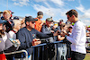 GP GRAN BRETAGNA, George Russell (GBR) Mercedes AMG F1 with fans.
03.07.2022. Formula 1 World Championship, Rd 10, British Grand Prix, Silverstone, England, Gara Day.
- www.xpbimages.com, EMail: requests@xpbimages.com © Copyright: Moy / XPB Images