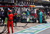 GP GRAN BRETAGNA, Lewis Hamilton (GBR) Mercedes AMG F1 W13 makes a pit stop.
03.07.2022. Formula 1 World Championship, Rd 10, British Grand Prix, Silverstone, England, Gara Day.
- www.xpbimages.com, EMail: requests@xpbimages.com © Copyright: Batchelor / XPB Images