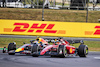 GP GRAN BRETAGNA, Charles Leclerc (MON) Ferrari F1-75 e Sergio Perez (MEX) Red Bull Racing RB18 battle for position.
03.07.2022. Formula 1 World Championship, Rd 10, British Grand Prix, Silverstone, England, Gara Day.
 - www.xpbimages.com, EMail: requests@xpbimages.com © Copyright: Coates / XPB Images