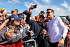 GP GRAN BRETAGNA, George Russell (GBR) Mercedes AMG F1 with fans.
03.07.2022. Formula 1 World Championship, Rd 10, British Grand Prix, Silverstone, England, Gara Day.
- www.xpbimages.com, EMail: requests@xpbimages.com © Copyright: Moy / XPB Images
