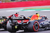 GP GRAN BRETAGNA, Sergio Perez (MEX) Red Bull Racing RB18 e Charles Leclerc (MON) Ferrari F1-75 battle for position.
03.07.2022. Formula 1 World Championship, Rd 10, British Grand Prix, Silverstone, England, Gara Day.
- www.xpbimages.com, EMail: requests@xpbimages.com © Copyright: Davenport / XPB Images