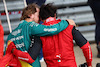 GP GRAN BRETAGNA, Sebastian Vettel (GER) Aston Martin F1 Team AMR22 e 1st place Carlos Sainz Jr (ESP) Ferrari F1-75.
03.07.2022. Formula 1 World Championship, Rd 10, British Grand Prix, Silverstone, England, Gara Day.
- www.xpbimages.com, EMail: requests@xpbimages.com ¬© Copyright: Batchelor / XPB Images
