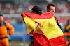 GP GRAN BRETAGNA, Gara winner Carlos Sainz Jr (ESP) Ferrari (Right) celebrates in parc ferme.
03.07.2022. Formula 1 World Championship, Rd 10, British Grand Prix, Silverstone, England, Gara Day.
- www.xpbimages.com, EMail: requests@xpbimages.com © Copyright: Moy / XPB Images