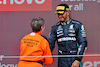 GP GRAN BRETAGNA, Third placed Lewis Hamilton (GBR) Mercedes AMG F1 on the podium with Nadine Lewis (GBR) British Motorsports Marshals Club Chair
03.07.2022. Formula 1 World Championship, Rd 10, British Grand Prix, Silverstone, England, Gara Day.
- www.xpbimages.com, EMail: requests@xpbimages.com © Copyright: Moy / XPB Images