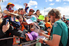 GP GRAN BRETAGNA, Sebastian Vettel (GER) Aston Martin F1 Team with fans.
03.07.2022. Formula 1 World Championship, Rd 10, British Grand Prix, Silverstone, England, Gara Day.
- www.xpbimages.com, EMail: requests@xpbimages.com © Copyright: Moy / XPB Images
