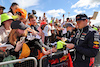 GP GRAN BRETAGNA, Max Verstappen (NLD) Red Bull Racing with fans.
03.07.2022. Formula 1 World Championship, Rd 10, British Grand Prix, Silverstone, England, Gara Day.
- www.xpbimages.com, EMail: requests@xpbimages.com © Copyright: Moy / XPB Images