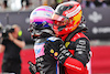 GP GRAN BRETAGNA, (L to R): Fernando Alonso (ESP) Alpine F1 Team celebrates with vincitore Carlos Sainz Jr (ESP) Ferrari in parc ferme.
03.07.2022. Formula 1 World Championship, Rd 10, British Grand Prix, Silverstone, England, Gara Day.
- www.xpbimages.com, EMail: requests@xpbimages.com © Copyright: Davenport / XPB Images