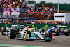 GP GRAN BRETAGNA, Lewis Hamilton (GBR) Mercedes AMG F1 W13.
03.07.2022. Formula 1 World Championship, Rd 10, British Grand Prix, Silverstone, England, Gara Day.
- www.xpbimages.com, EMail: requests@xpbimages.com © Copyright: Moy / XPB Images