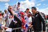 GP GRAN BRETAGNA, Esteban Ocon (FRA) Alpine F1 Team with fans.
03.07.2022. Formula 1 World Championship, Rd 10, British Grand Prix, Silverstone, England, Gara Day.
- www.xpbimages.com, EMail: requests@xpbimages.com © Copyright: Moy / XPB Images