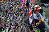 GP GRAN BRETAGNA, Lewis Hamilton (GBR) Mercedes AMG F1 with fans after the race.
03.07.2022. Formula 1 World Championship, Rd 10, British Grand Prix, Silverstone, England, Gara Day.
 - www.xpbimages.com, EMail: requests@xpbimages.com © Copyright: Coates / XPB Images