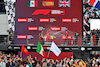 GP GRAN BRETAGNA, The podium (L to R): Sergio Perez (MEX) Red Bull Racing, second; Carlos Sainz Jr (ESP) Ferrari, vincitore; Lewis Hamilton (GBR) Mercedes AMG F1, third.
03.07.2022. Formula 1 World Championship, Rd 10, British Grand Prix, Silverstone, England, Gara Day.
 - www.xpbimages.com, EMail: requests@xpbimages.com © Copyright: Coates / XPB Images