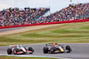 GP GRAN BRETAGNA, Max Verstappen (NLD) Red Bull Racing RB18 e Mick Schumacher (GER) Haas VF-22 battle for position.
03.07.2022. Formula 1 World Championship, Rd 10, British Grand Prix, Silverstone, England, Gara Day.
- www.xpbimages.com, EMail: requests@xpbimages.com © Copyright: Davenport / XPB Images