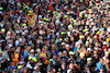 GP GRAN BRETAGNA, Fans on the circuit after the race has ended.
03.07.2022. Formula 1 World Championship, Rd 10, British Grand Prix, Silverstone, England, Gara Day.
 - www.xpbimages.com, EMail: requests@xpbimages.com © Copyright: Coates / XPB Images