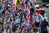 GP GRAN BRETAGNA, Lewis Hamilton (GBR) Mercedes AMG F1 with fans after the race.
03.07.2022. Formula 1 World Championship, Rd 10, British Grand Prix, Silverstone, England, Gara Day.
 - www.xpbimages.com, EMail: requests@xpbimages.com © Copyright: Coates / XPB Images