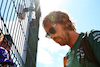 GP GRAN BRETAGNA, Sebastian Vettel (GER) Aston Martin F1 Team with fans.
03.07.2022. Formula 1 World Championship, Rd 10, British Grand Prix, Silverstone, England, Gara Day.
- www.xpbimages.com, EMail: requests@xpbimages.com © Copyright: Rew / XPB Images