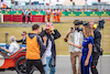 GP GRAN BRETAGNA, Lewis Hamilton (GBR) Mercedes AMG F1 e Lando Norris (GBR) McLaren with Natalie Pinkham (GBR) Sky Sports Presenter on the drivers parade.
03.07.2022. Formula 1 World Championship, Rd 10, British Grand Prix, Silverstone, England, Gara Day.
- www.xpbimages.com, EMail: requests@xpbimages.com © Copyright: Bearne / XPB Images