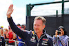 GP GRAN BRETAGNA, Christian Horner (GBR) Red Bull Racing Team Principal with fans.
03.07.2022. Formula 1 World Championship, Rd 10, British Grand Prix, Silverstone, England, Gara Day.
- www.xpbimages.com, EMail: requests@xpbimages.com © Copyright: Rew / XPB Images