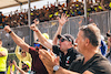 GP GRAN BRETAGNA, Circuit Atmosfera - fans in the grandstand.
03.07.2022. Formula 1 World Championship, Rd 10, British Grand Prix, Silverstone, England, Gara Day.
- www.xpbimages.com, EMail: requests@xpbimages.com © Copyright: Bearne / XPB Images