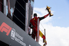 GP GRAN BRETAGNA, Gara winner Carlos Sainz Jr (ESP) Ferrari celebrates on the podium.
03.07.2022. Formula 1 World Championship, Rd 10, British Grand Prix, Silverstone, England, Gara Day.
- www.xpbimages.com, EMail: requests@xpbimages.com © Copyright: Rew / XPB Images