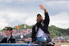 GP GRAN BRETAGNA, Lewis Hamilton (GBR) Mercedes AMG F1 on the drivers parade.
03.07.2022. Formula 1 World Championship, Rd 10, British Grand Prix, Silverstone, England, Gara Day.
- www.xpbimages.com, EMail: requests@xpbimages.com © Copyright: Rew / XPB Images