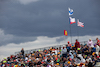 GP GRAN BRETAGNA, Circuit Atmosfera - fans in the grandstand.
03.07.2022. Formula 1 World Championship, Rd 10, British Grand Prix, Silverstone, England, Gara Day.
- www.xpbimages.com, EMail: requests@xpbimages.com © Copyright: Rew / XPB Images